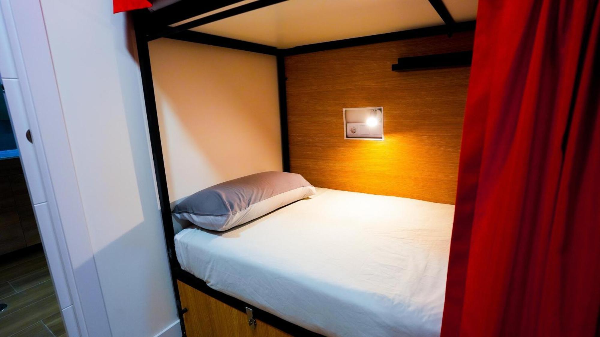 Fit Hostel Мадрид Экстерьер фото
